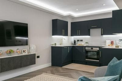 Urban Chic - Nevern