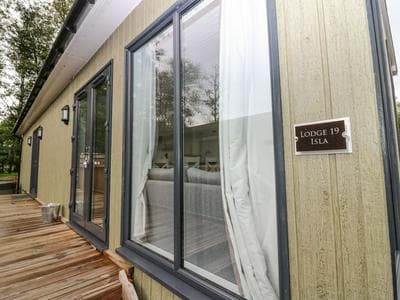 Lodge 19 - Isla
