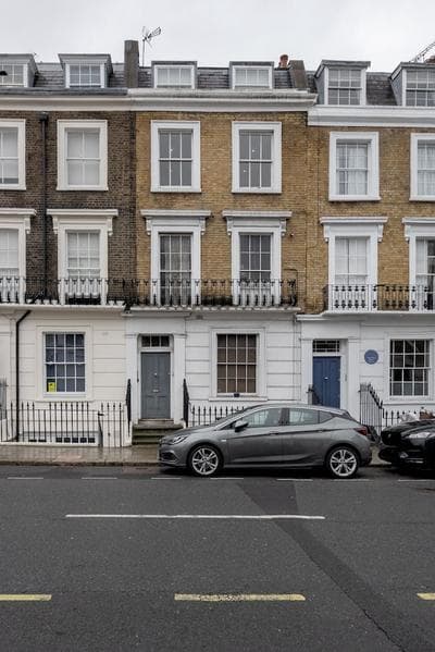 Stunning 2 Bedroom Duplex Apt in Center of Camden