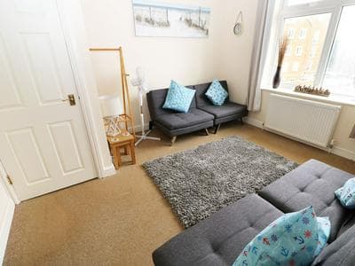 Flat 2, 4 St Edmund's Terrace