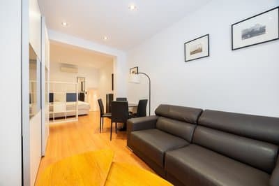 Prado in Madrid With 1 Bedrooms and 1 Bathrooms