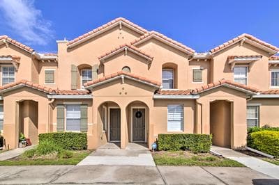 Kissimmee Home w/ Pool Access: 6 Miles to Disney!