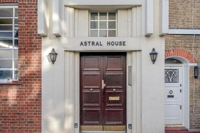 Charming 1BR in London's Westminster