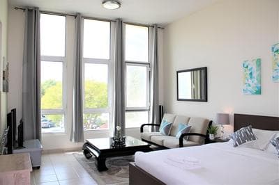 IRN - Spacious Studio in Discover Garden