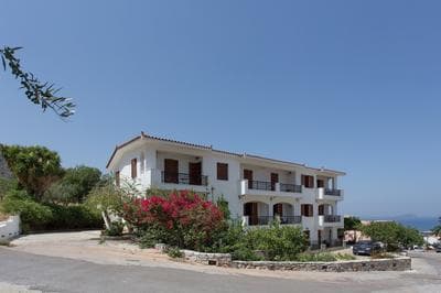 Venetia Apartments