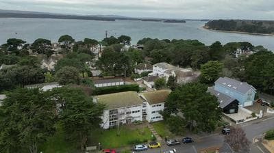 Fairwinds in Poole With 2 Bedrooms and 1 Bathrooms