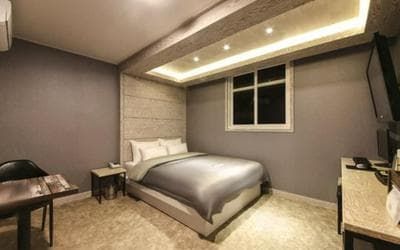 Gumi Wonpyeong-dong Hotel V2