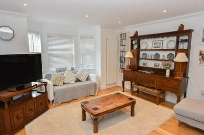 Queens Mews a Coastal Holiday Home