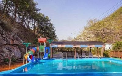 Yangpyeong Adeulbawi Pension