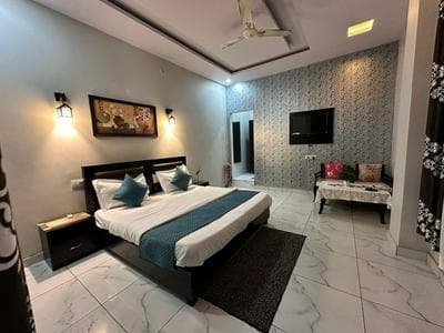 Hotel Tulsi Inn