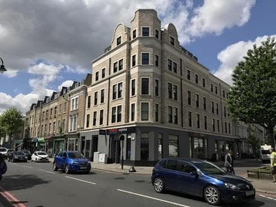 Bright Aircon Apt Earls Court London