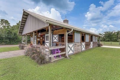 Farmhouse Hideaway w/ Covered Patio in Kissimmee