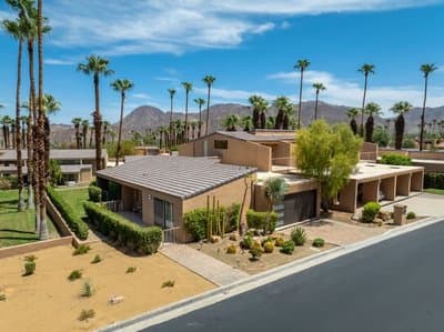 Desert Flower- Ironwood CC Condo Pool Spa