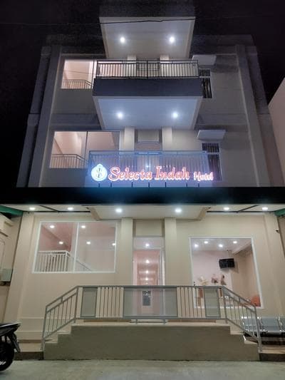 Selecta Indah