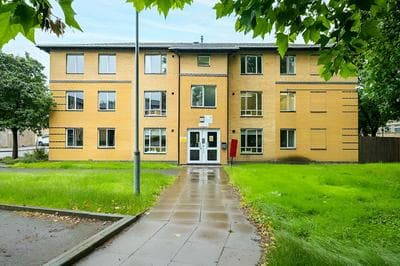En Suite Rooms COLINDALE SK