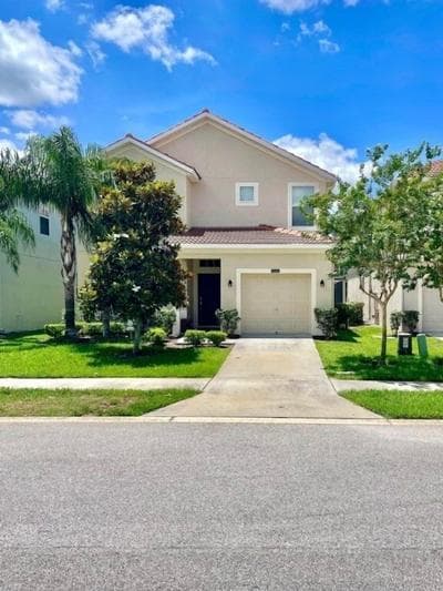 Bismarck Palms 5 Bedroom Home by RedAwning