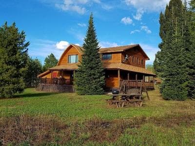 Red Cedar Cabin