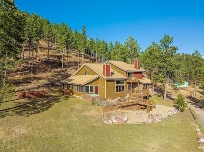 Peaceful Pines 5 BR Home With Hot Tub