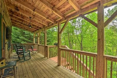 Secluded Smoky Mtn Cabin w/ Hot Tub & Fire Pit!