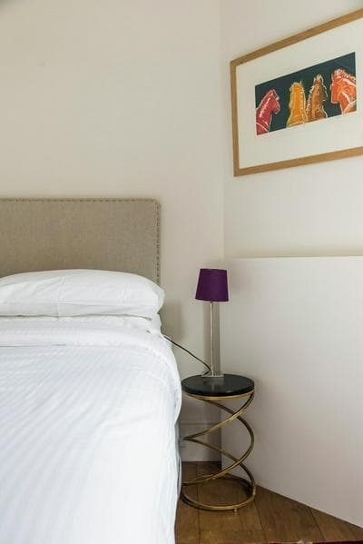 Albert Bridge Road II by Onefinestay