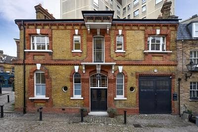 Central London Mews House