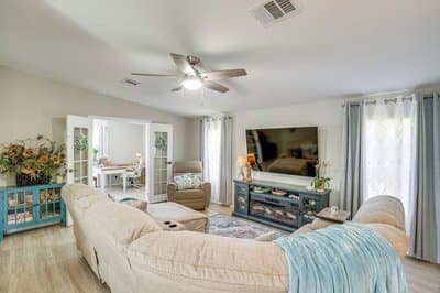 Tee Off & Soak Up Sun! Airy Englewood Gem w/ Yard