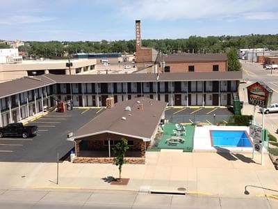Town House Motel & Pool near Mt. Rushmore