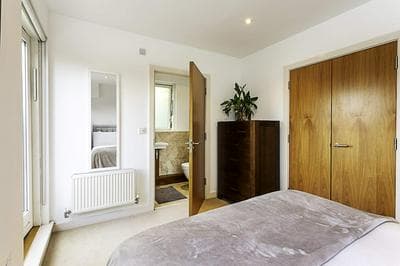 3 Bed Luxury Penthouse in Shoreditch