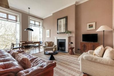 Ladbroke Grove XV by Onefinestay
