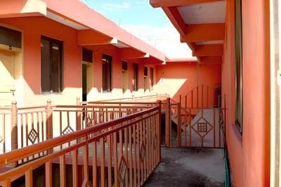 Yasin Holiday Hotel