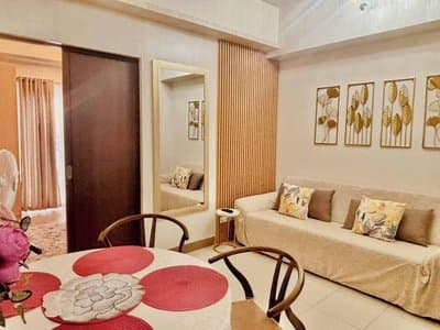 Cozy 1-bedroom Retreat in Iloilo City With City Views