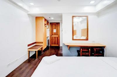 Townhouse Oak BRBlock Boutique & Residences, Kalayaan Avenue, Near Ayala Mall, Poblacion, Makati, Manila