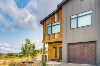 Mtn-view 'slopeside Chalet' in Granby Ranch!
