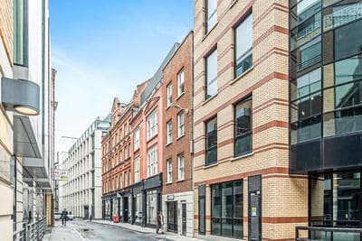 2BR with Patio in the Heart of Holborn
