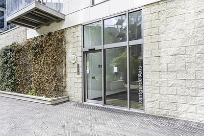 Central London Haven: Steps From Shoreditch Station