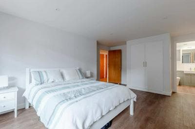 Modern And Spacious 2 Bedroom in Central London