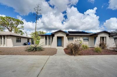 2 Mi to Bonita Beach: Bbq-ready Townhome!