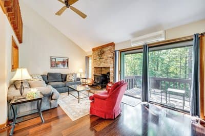 Near Skiing & Hiking! North Conway Gem w/ Balcony