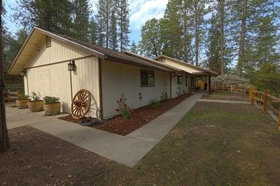 Yosemite Scenic Wonders - Bass Lake Area