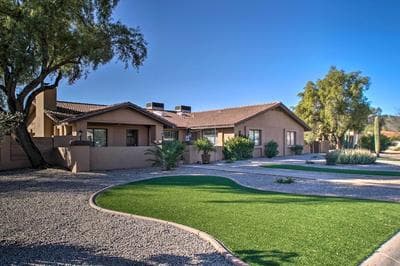 Pet-friendly Glendale Home w/ Pool & Putting Green