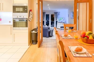 Stylish Margate Coastal Home Parking By Adliv