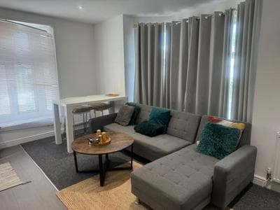 Lewisham - Apartment - Sleeps 5 - 93ws
