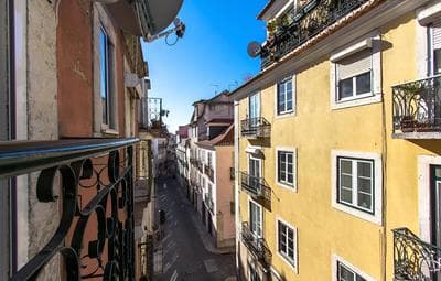 Bairro Alto Elegant by Homing