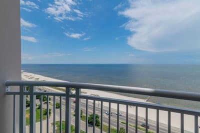 Penthouse Condo in Legacy Tower 1-1403 - Beachview 3 Bedroom 2 Bath Furnished