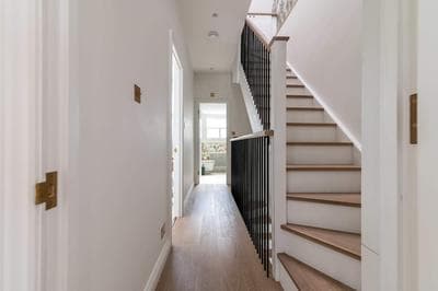 Impressive and Gorgeous Kensington Family Home