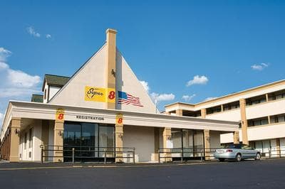 Super 8 by Wyndham Alexandria/Washington D.C. Area