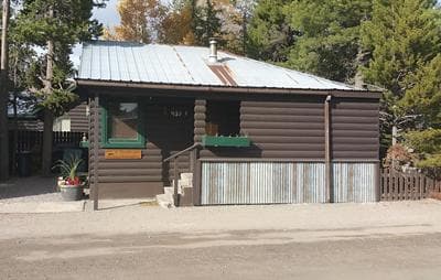 Yellowstone Wildlife Cabins