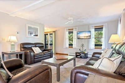 Nubble View Home for 10