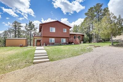 Scenic & Serene Rapid City Getaway on 1 1/2 Acres!