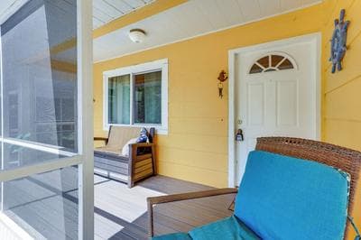 Pet-friendly Port Charlotte Home: 6 Mi to Beach!